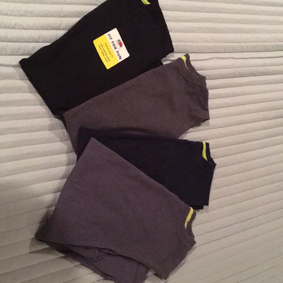 Tank tops - Picture 2 of 2